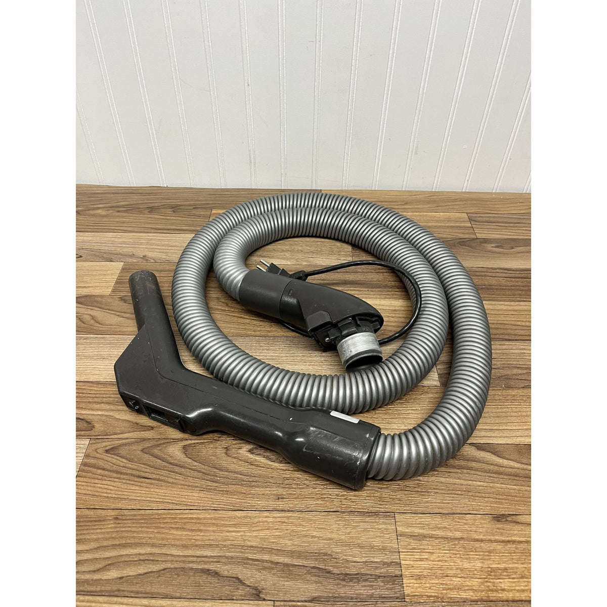Miele The Solution S312i Vacuum part main hose & nozzle