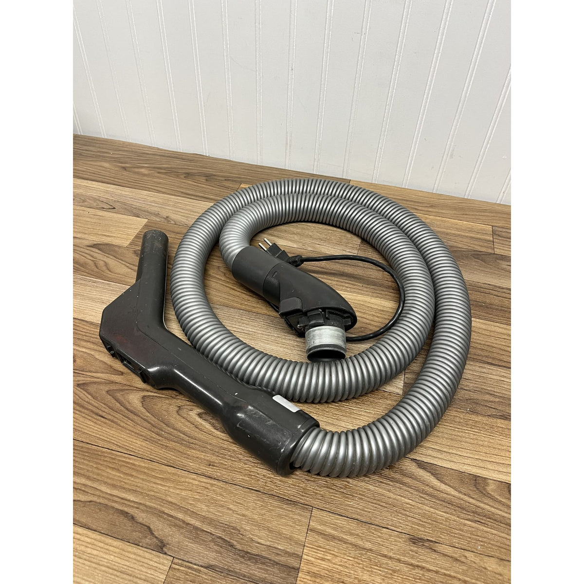 Miele The Solution S312i Vacuum part main hose & nozzle