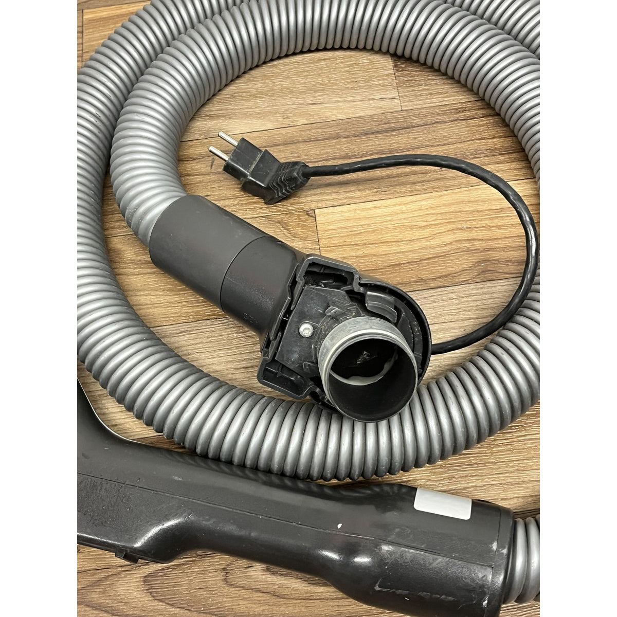 Miele The Solution S312i Vacuum part main hose & nozzle