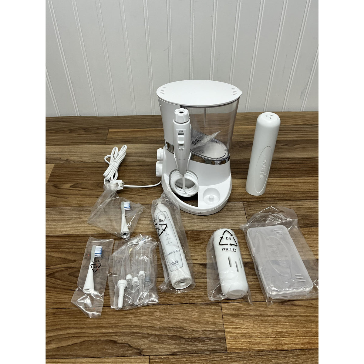 Waterpik Completecare Sonic 5.0 Water Flosser & Electric Toothbrush White Open Box