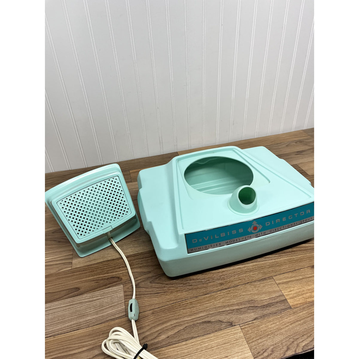 DeVilbiss Director Humidifier Cool Mist Model 270 Turquoise Mint Green Vintage