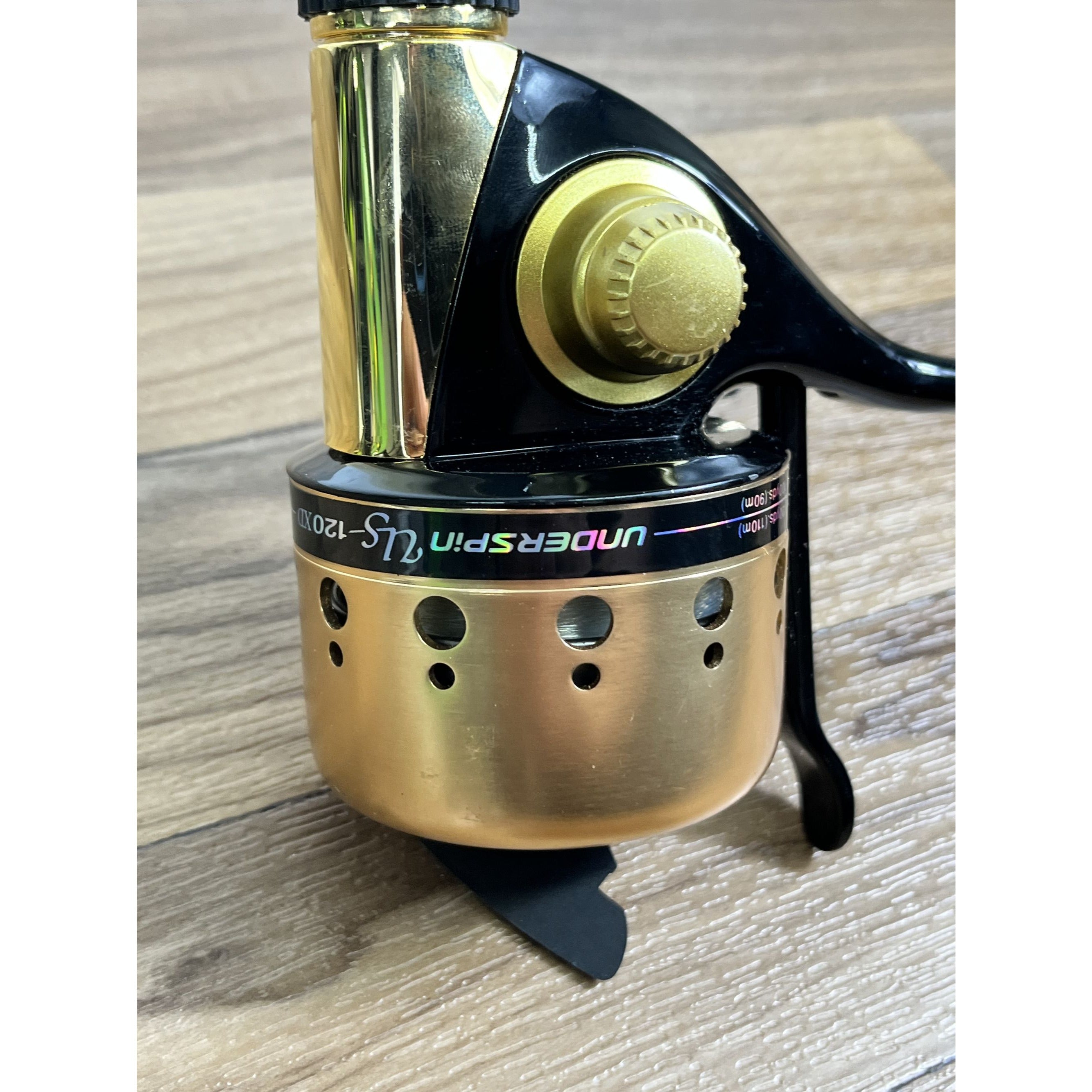 DAIWA 120XD UNDERSPIN CLOSED FACE SPINCASTING REEL Fishing