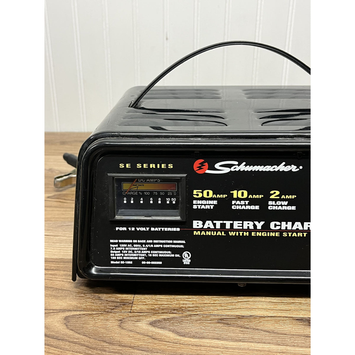 Schumacher Battery Charger & STARTER Model SE-10-52 2/10/50 AMP 12 V Made in USA