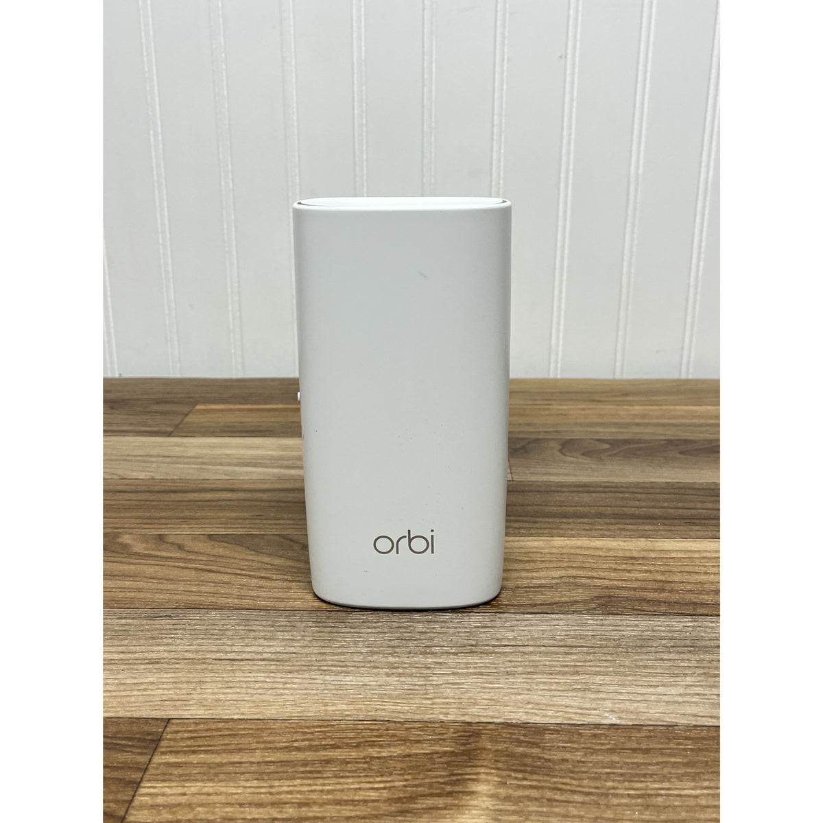 Netgear Orbi RBW30 AC2200 Tri‑Band WiFi Wall Plug In Satellite Extender