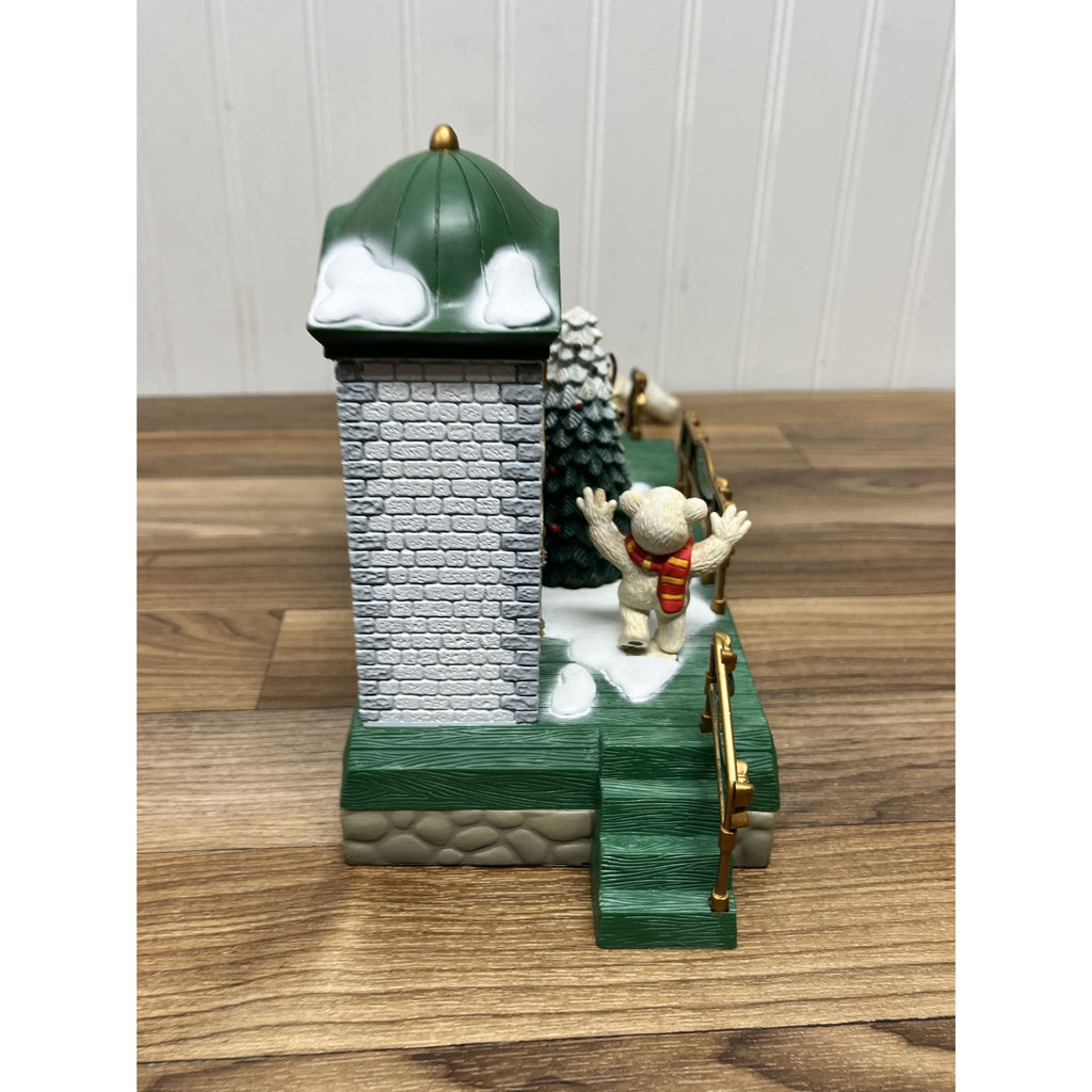 New Bright Holiday Express DILLARDS Reindeer MUSICAL CLOCK TOWER TRAIN STATION