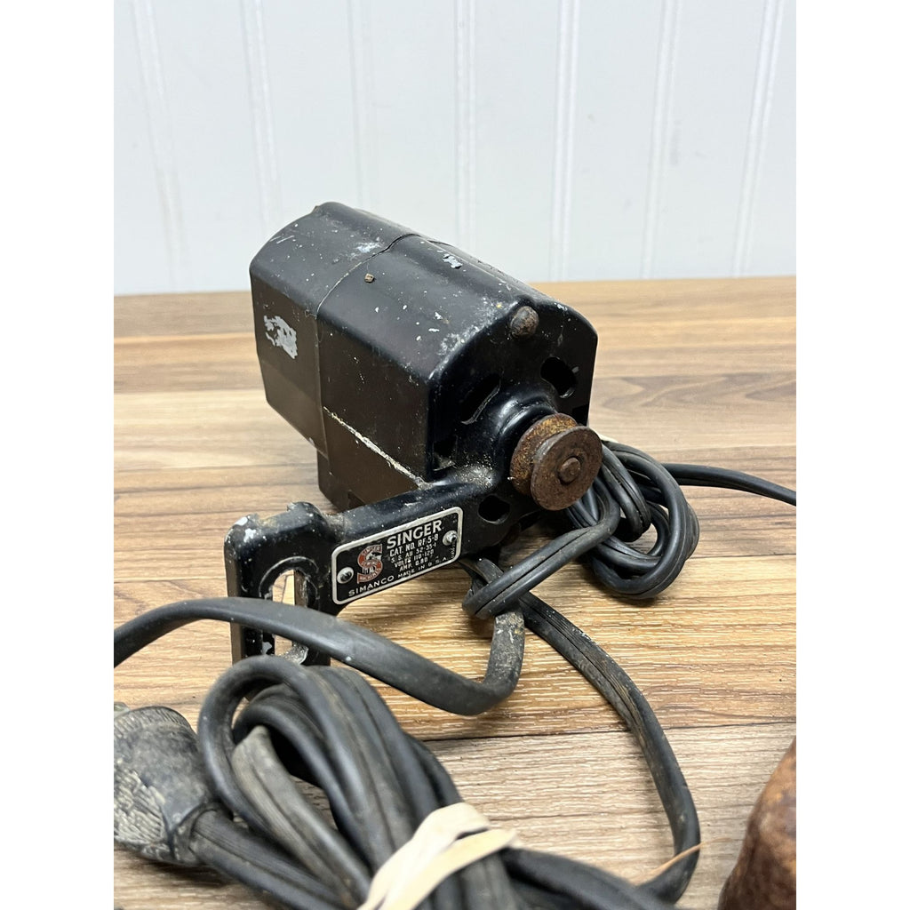 Vintage Singer 99 Sewing Machine RFJ5-8 Motor Light & Foot Controller READ