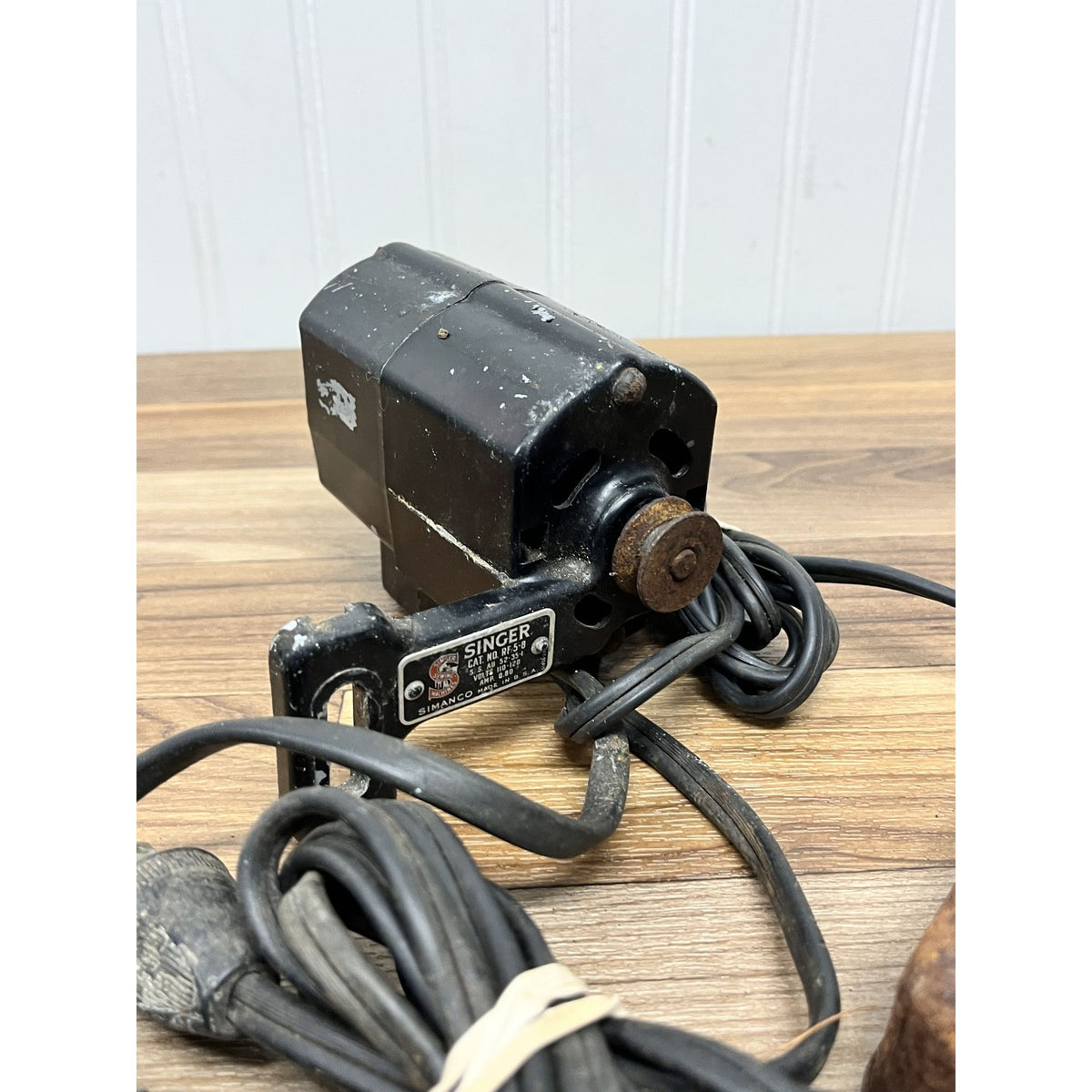 Vintage Singer 99 Sewing Machine RFJ5-8 Motor Light & Foot Controller READ
