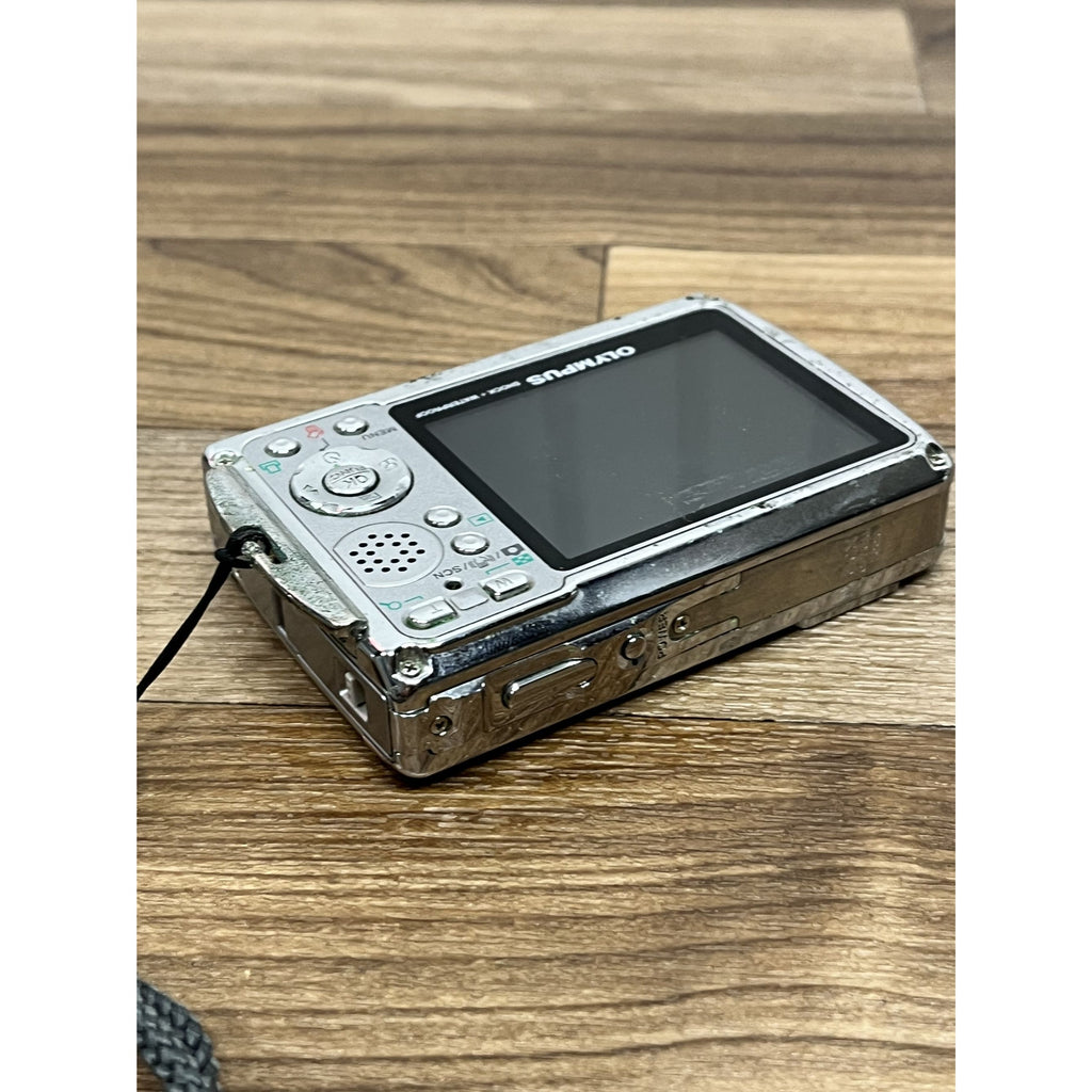 Olympus Stylus 720 SW Camera - 7.1MP, 3x Opt Zoom CAMERA ONLY