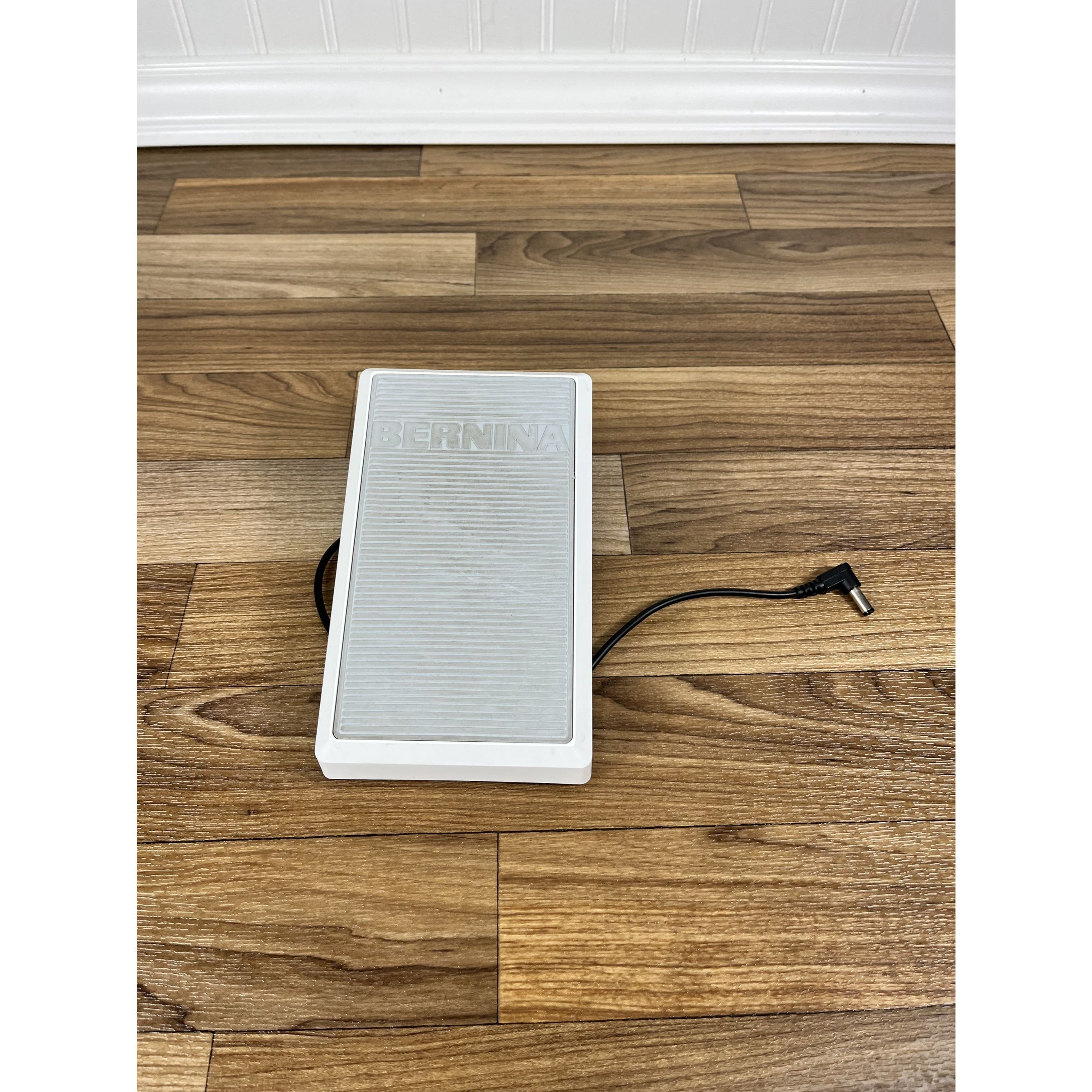 Genuine Bernina FOOT CONTROL PEDAL LV1 440 B530 B535 B550QE B570 B590 B770 B790