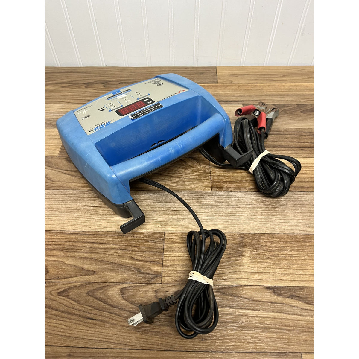 Schumacher XCS15 Ship ‘N Shore 15 AMP Speed Automatic Battery Charger 6V/ 12V