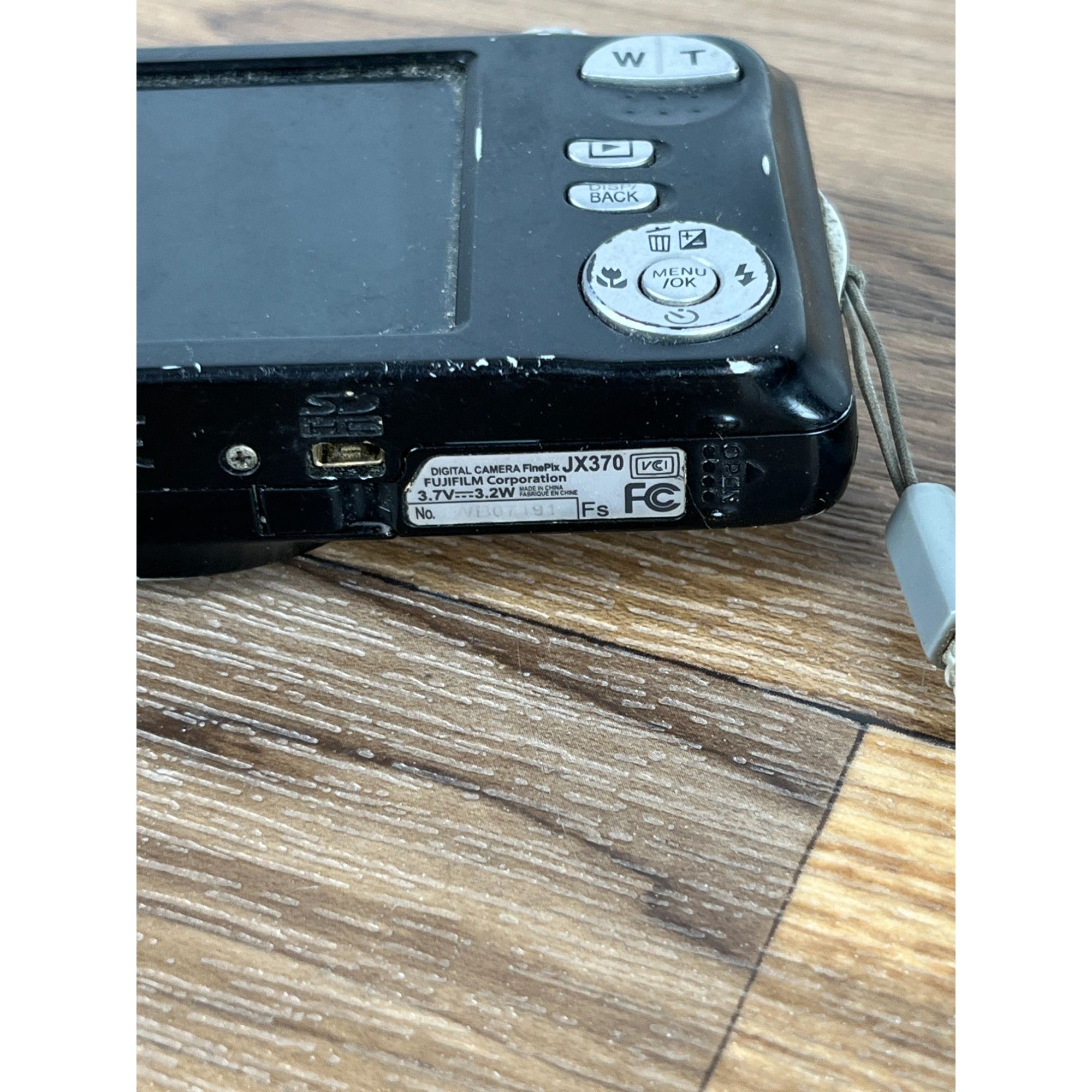 Fujifilm FinePix JX370 Digital Camera READ DESC FOR PARTS W BOX