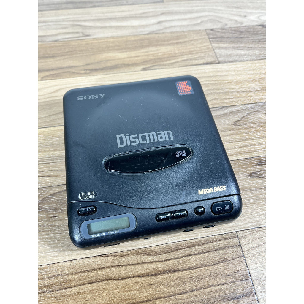 Sony Discman D-11 Mega Bass Portable CD Player 1991 Works