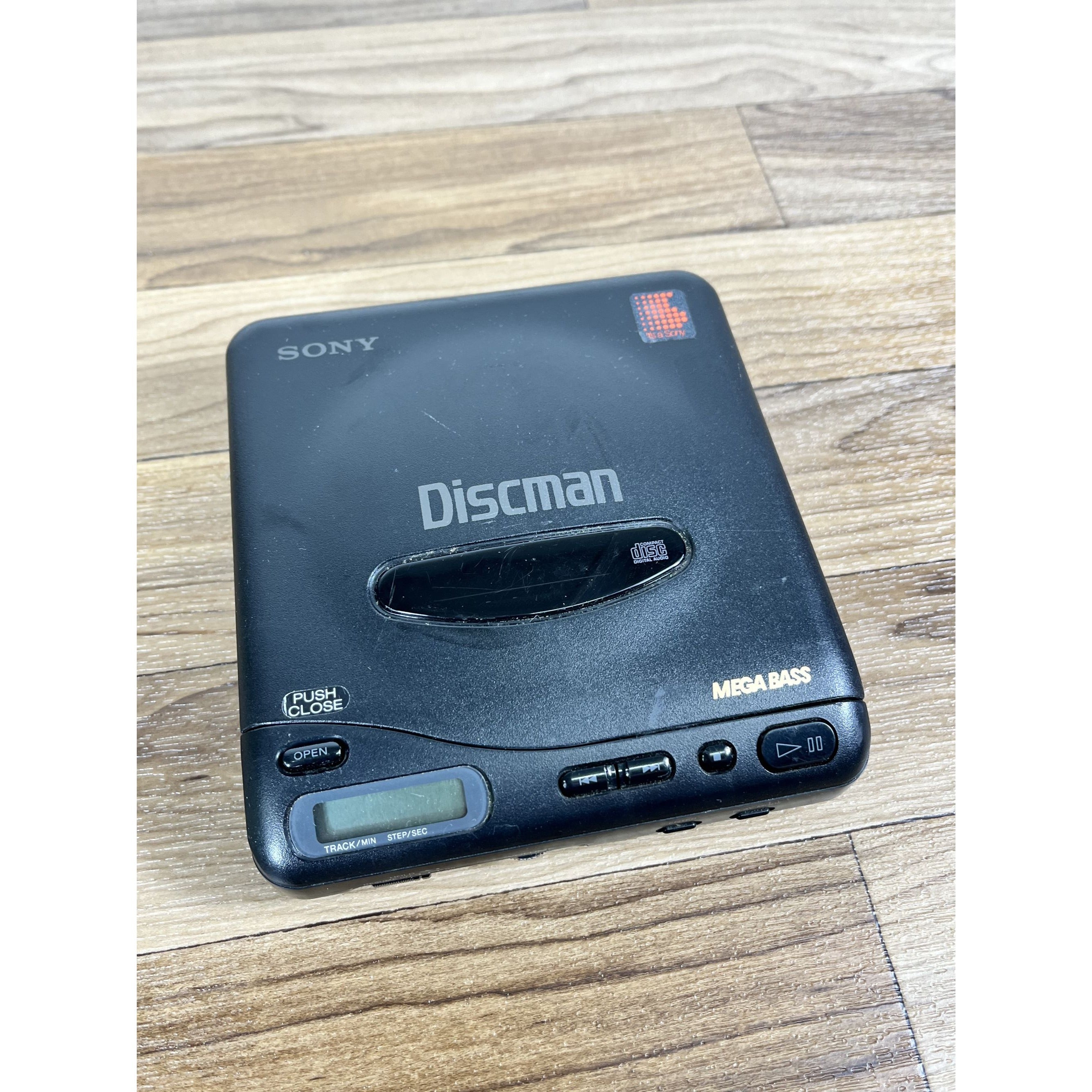 Sony Discman D-11 Mega Bass Portable CD Player 1991 Works