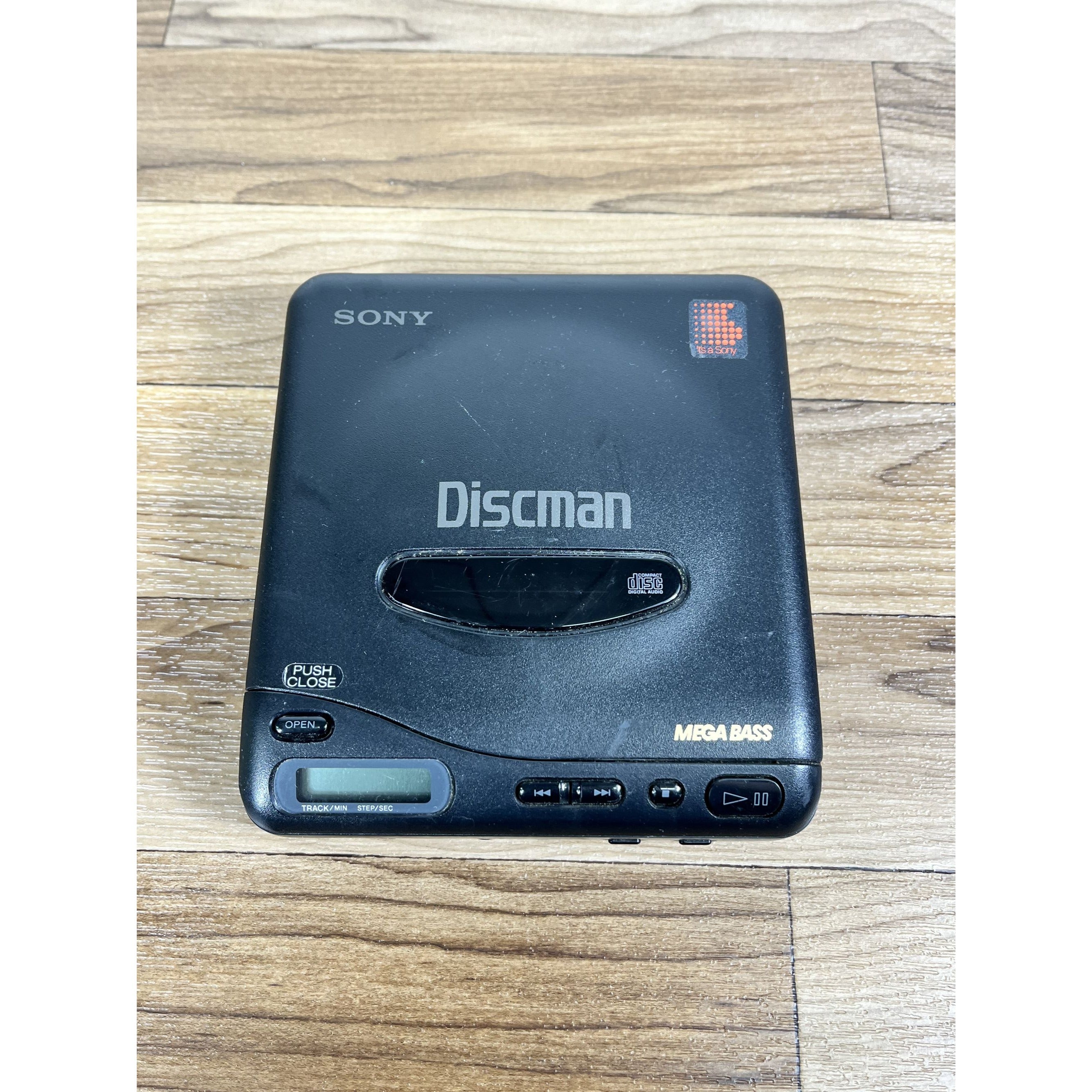 Sony Discman D-11 Mega Bass Portable CD Player 1991 Works
