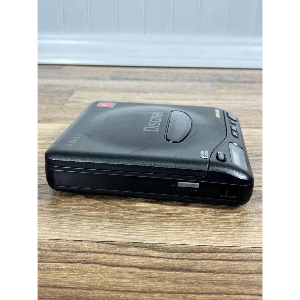 Sony Discman D-11 Mega Bass Portable CD Player 1991 Works