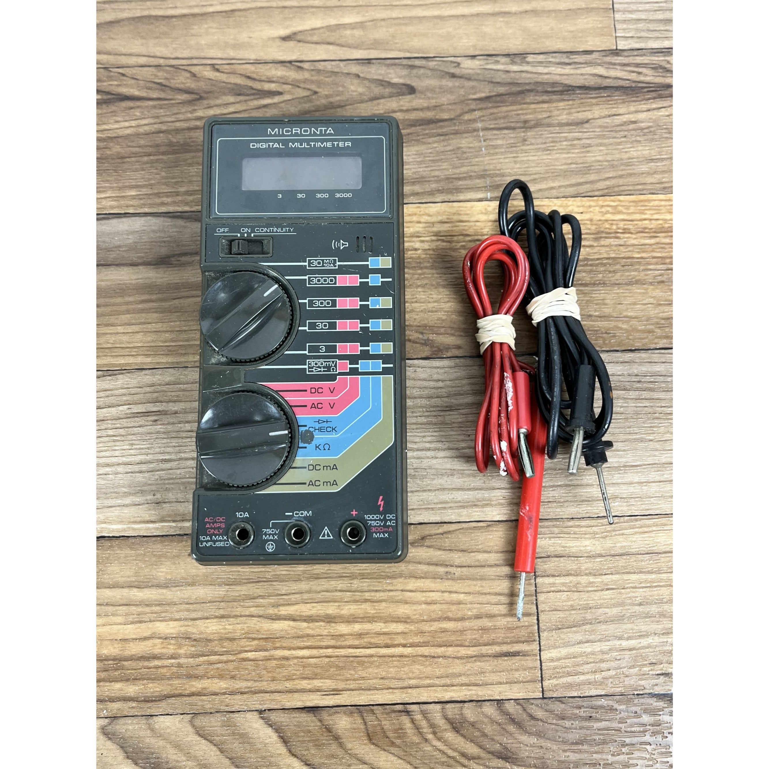 Radio Shack Micronta LCD Digital Multimeter Model 22-185A