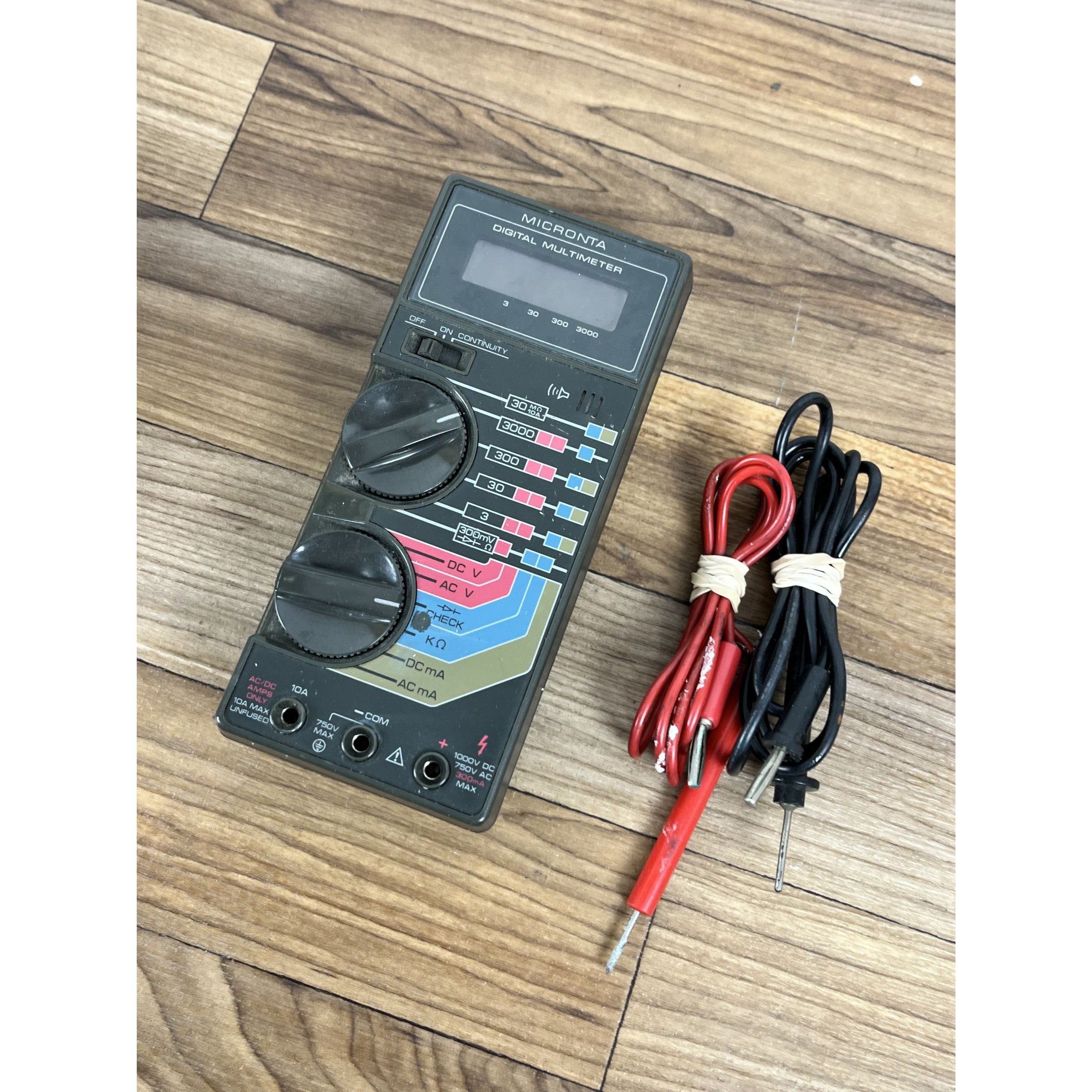 Radio Shack Micronta LCD Digital Multimeter Model 22-185A