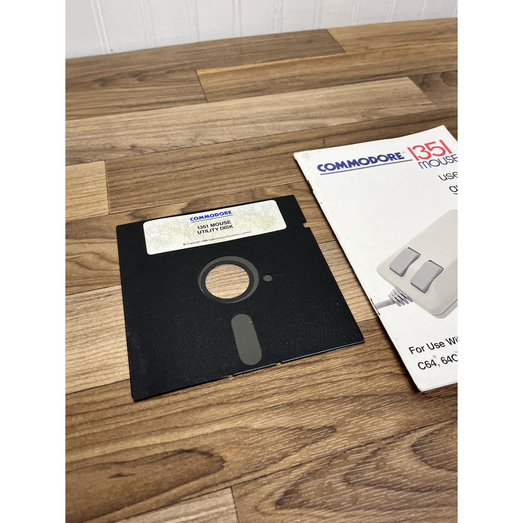 Vintage Commodore 1351 Mouse With Utility Disc, Lot And Manual