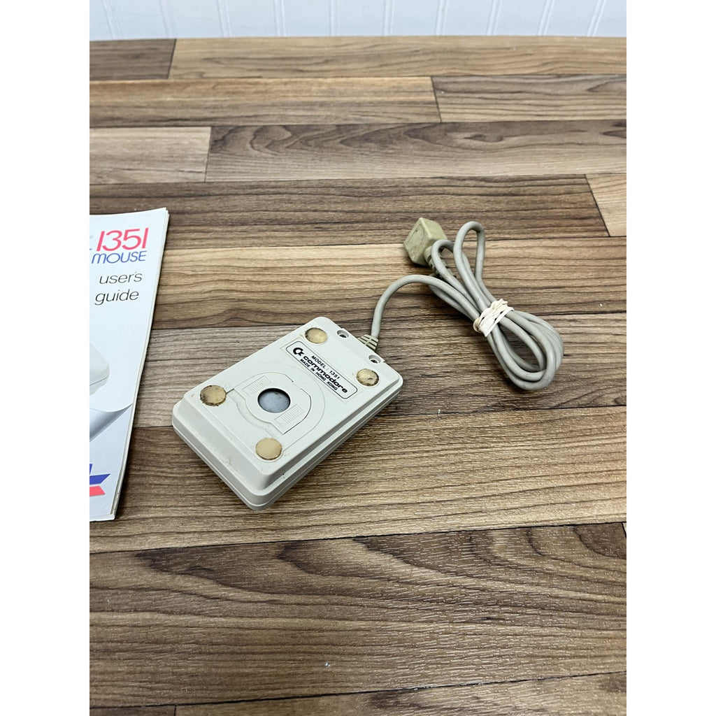 Vintage Commodore 1351 Mouse With Utility Disc, Lot And Manual