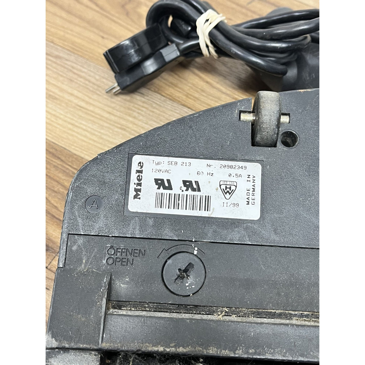 Miele SEB 213 Vacuum Cleaner Electro Plus Power Head Floor Brush Nozzle