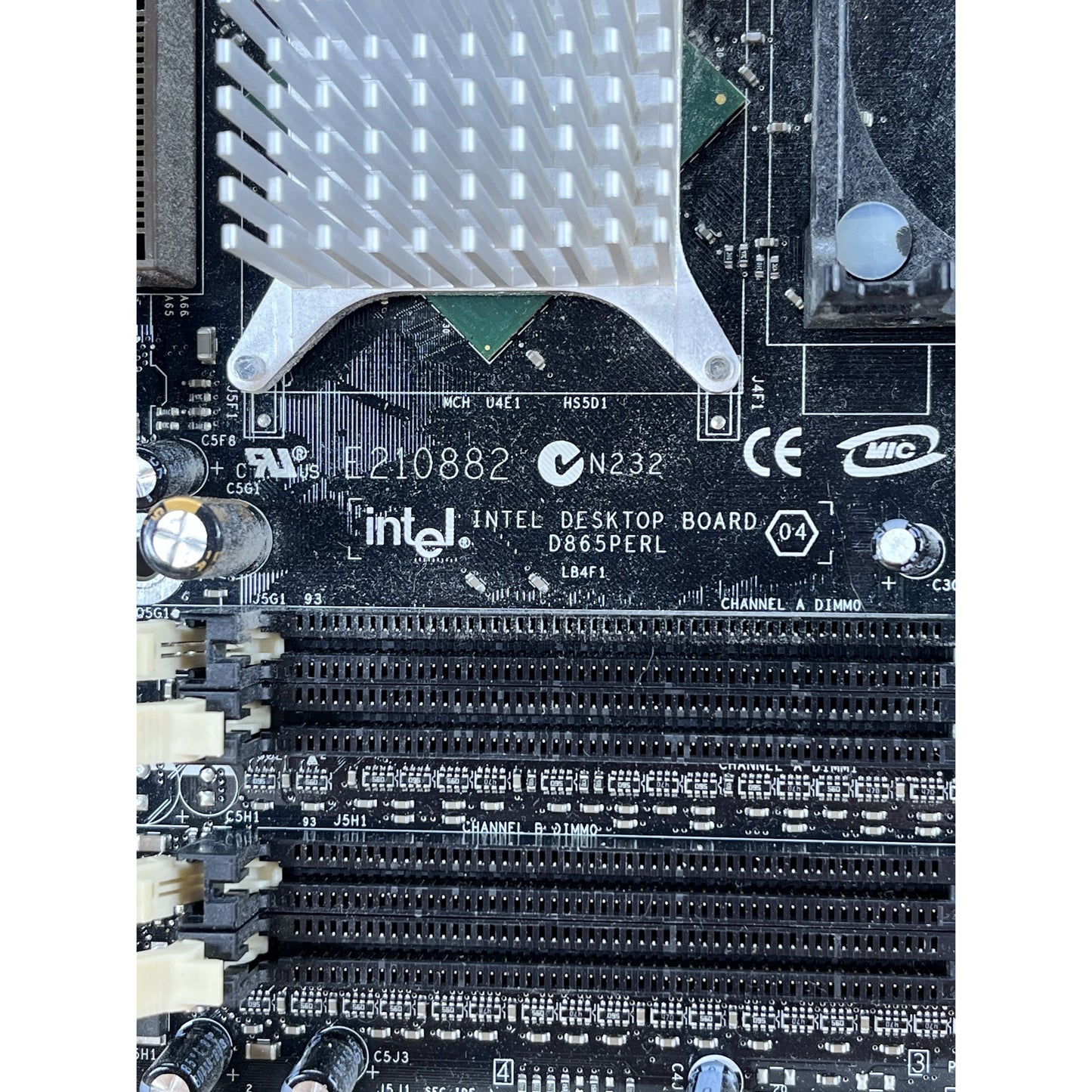 Intel Desktop Motherboard D865PERL - AS IS FOR PARTS