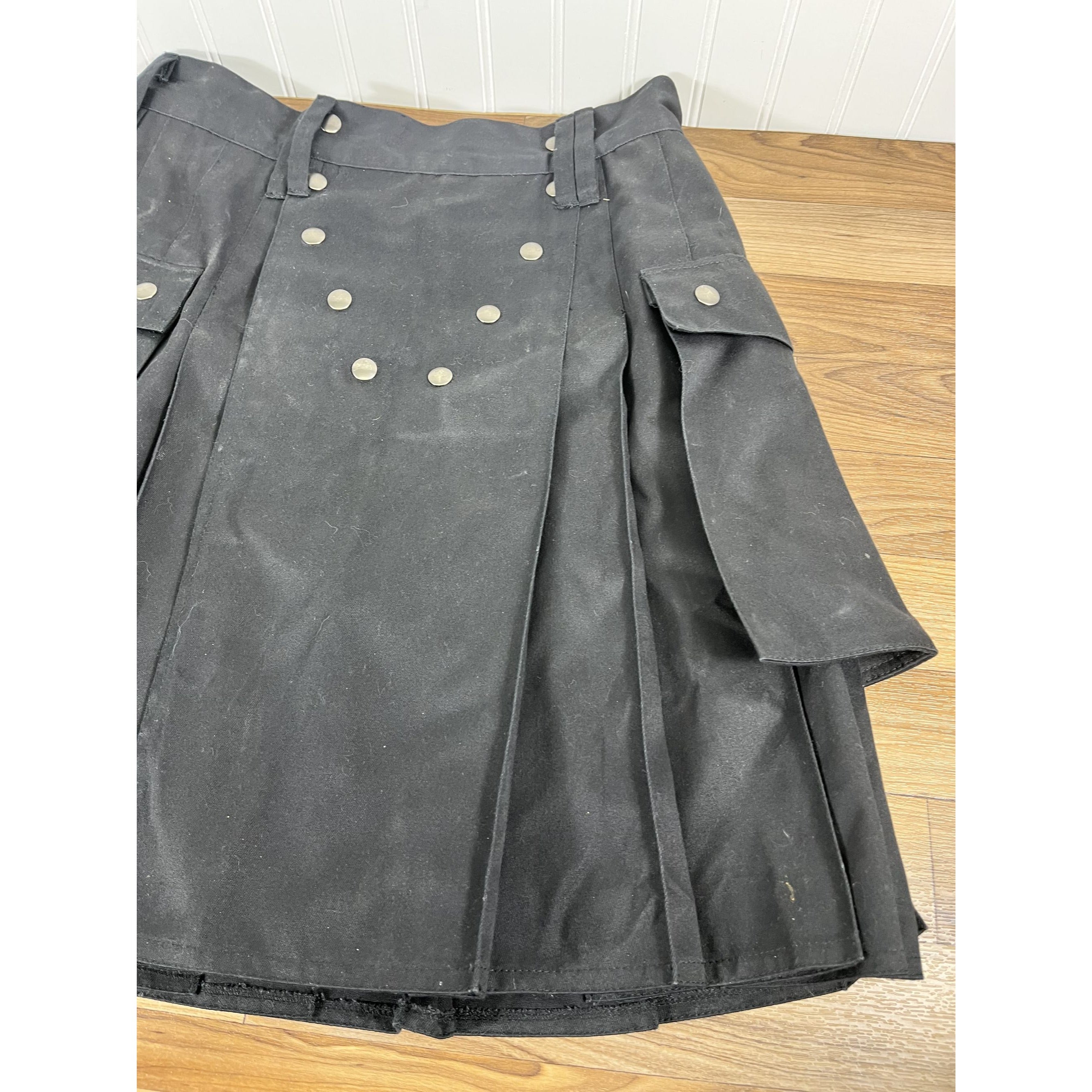 Utilikilts Black Tactical Cargo Kilt 33 Pants 35 Kilt Black 23" Long USA Made