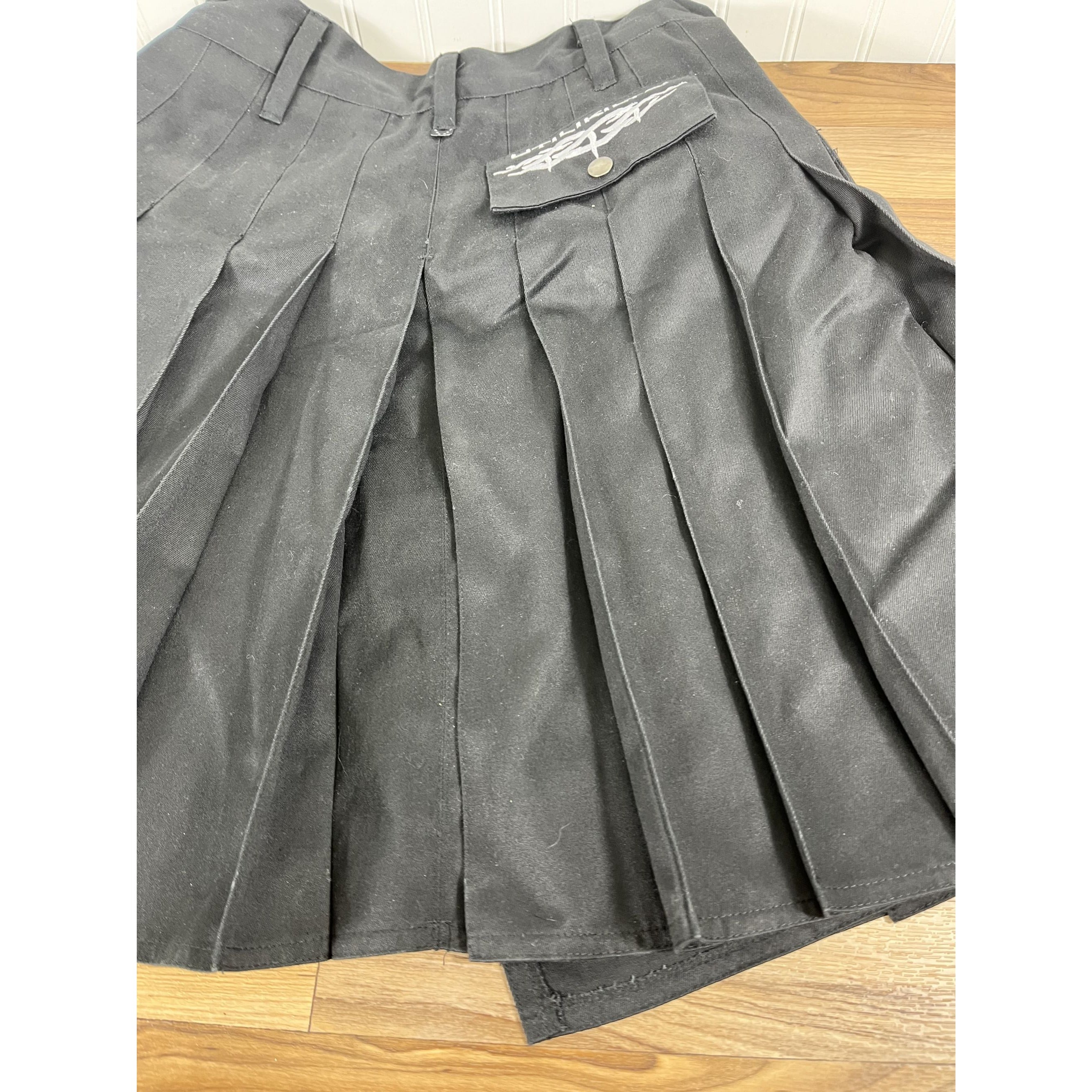 Utilikilts Black Tactical Cargo Kilt 33 Pants 35 Kilt Black 23" Long USA Made