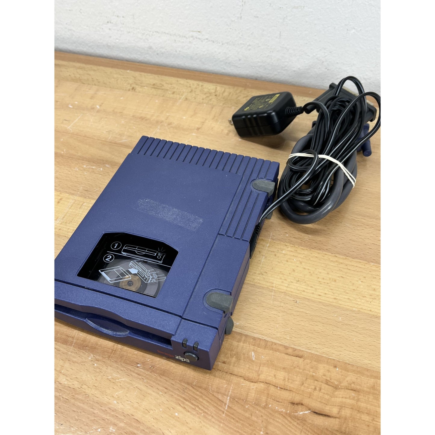 READ Iomega Zip 100 Z100S2 Drive External With AC Adapter & Parallel Cable