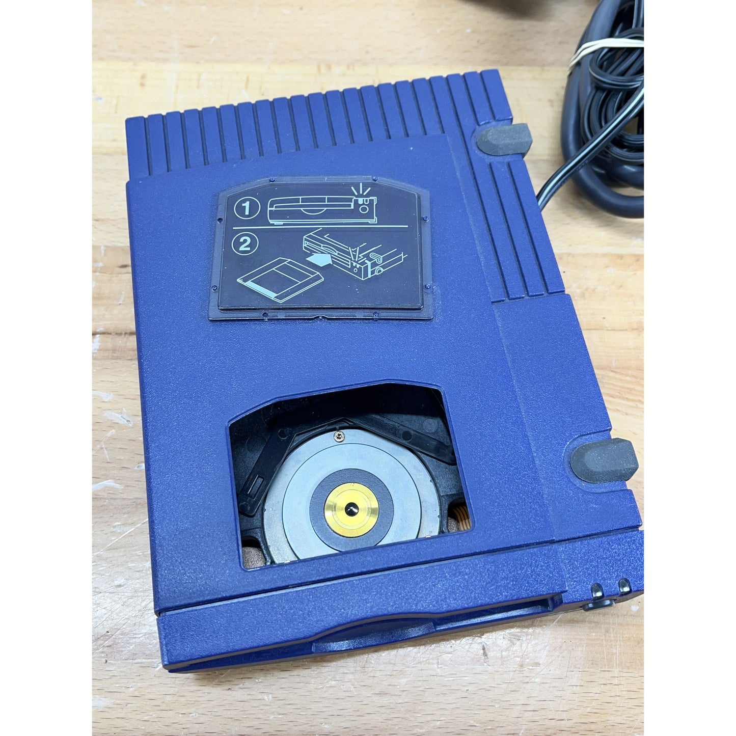 READ Iomega Zip 100 Z100S2 Drive External With AC Adapter & Parallel Cable