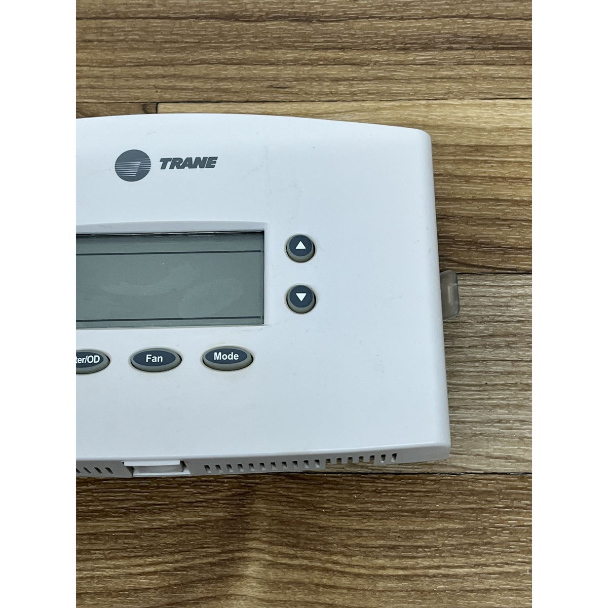 Trane TCONT402AN32DAA Digital Thermostat Used Works Non Programmable