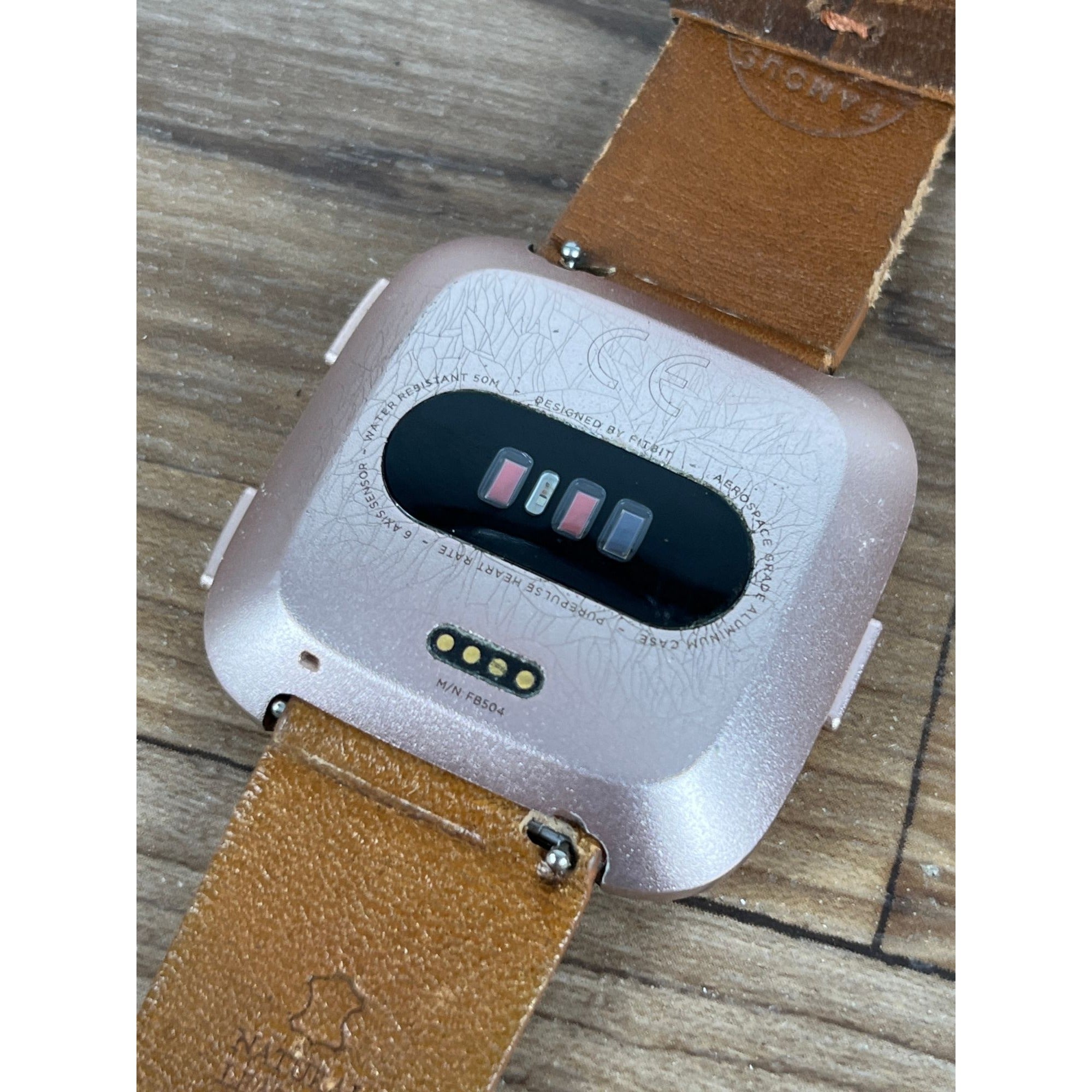 Fitbit Versa FB504 Smart Watch With Black Band - With Charger -