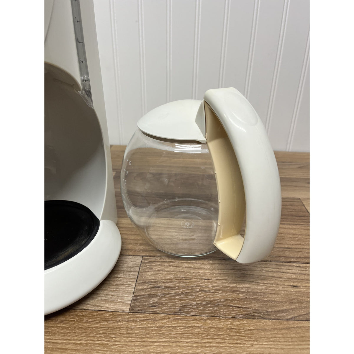 Krups Crystal Arome- Duo Filter - Coffee Maker - 10 Cup - White - 467 TESTED