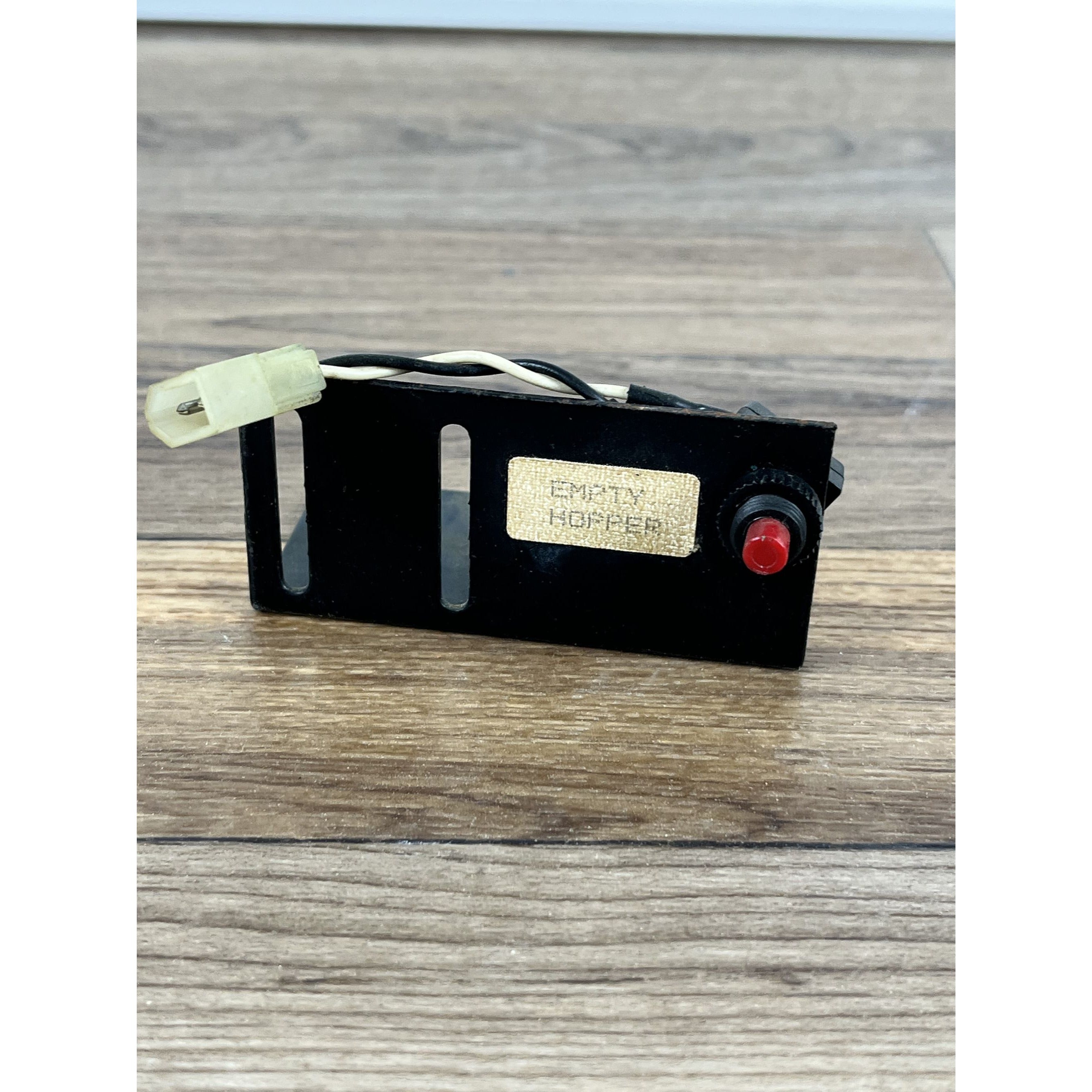 Bill Changer Tekbilt TB-2000 Empty Hopper Button