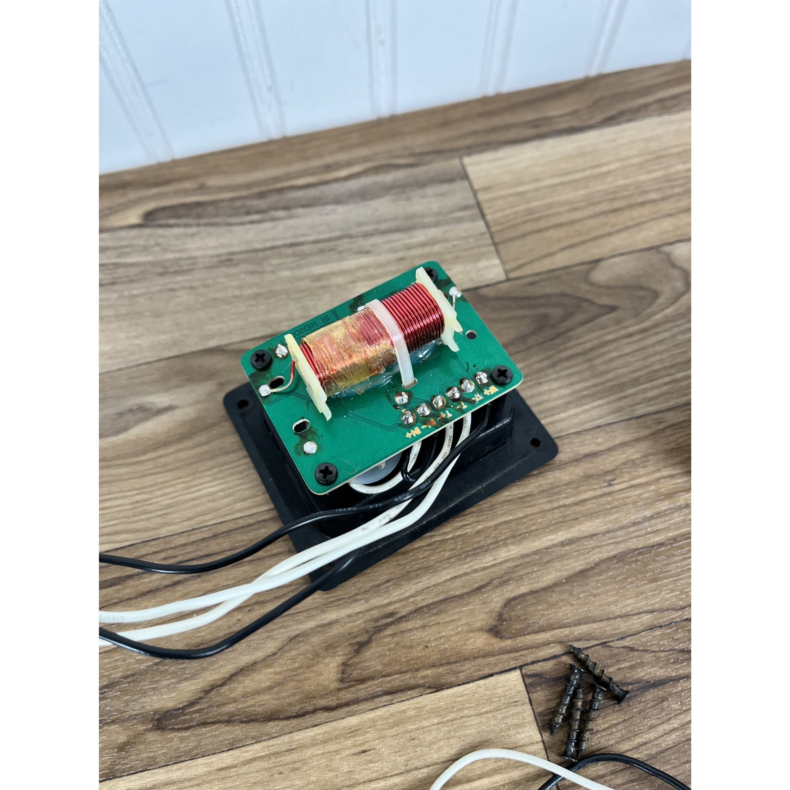 Pair of Polk Audio LS50 Crossovers / With Wiring