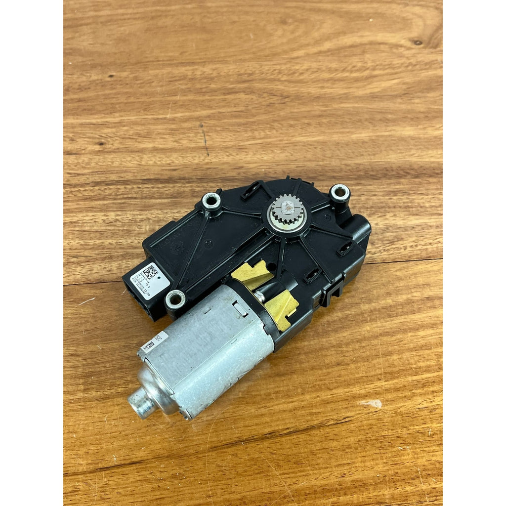 2013–2020 Infiniti JX35 QX60 Overhead Sunroof Sliding Window Motor